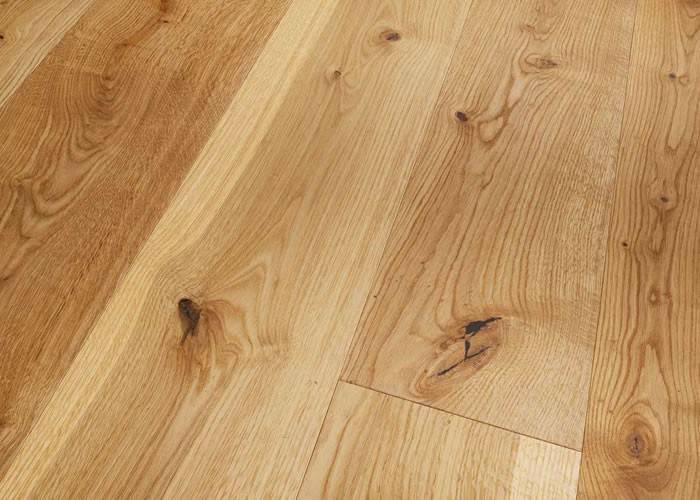 Parquet massif Chêne Rustique Français - 14 x 160 mm - verni - brossé