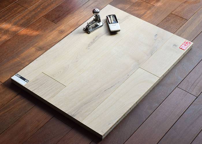 Parquet contrecollé Chêne Rustique - 15 x 220 mm - brut