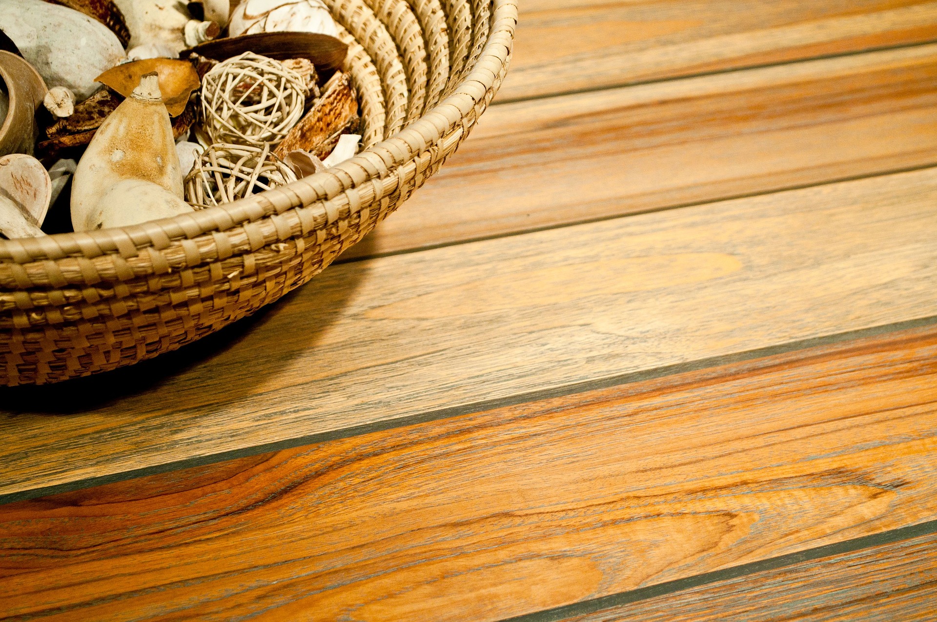 9 trucs pour le bon entretien de votre parquet en bois